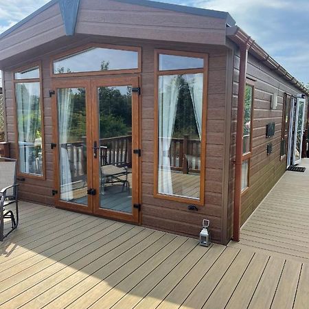 Fern Lodge With Hot Tub Stonham Aspall Экстерьер фото