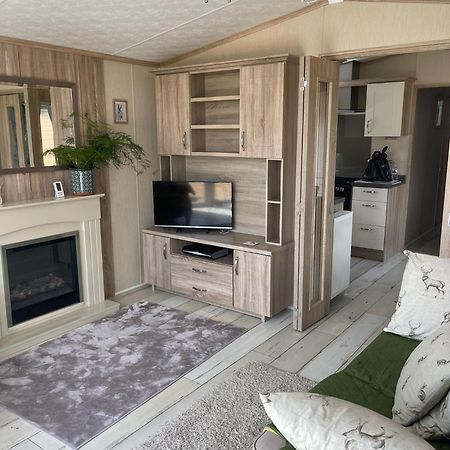 Fern Lodge With Hot Tub Stonham Aspall Экстерьер фото