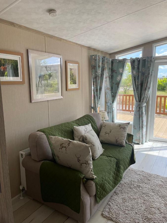 Fern Lodge With Hot Tub Stonham Aspall Экстерьер фото